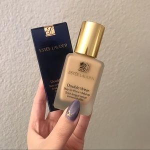 🌟Estée Lauder Double Wear Foundation🌟